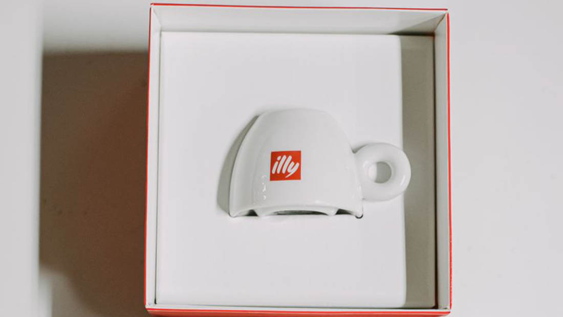 illy #cupsidedown